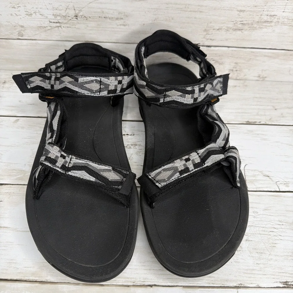 Teva Hurricane XLT 2 Kids Size 5 Fits Women S 7 Sport Sandals Black Gray